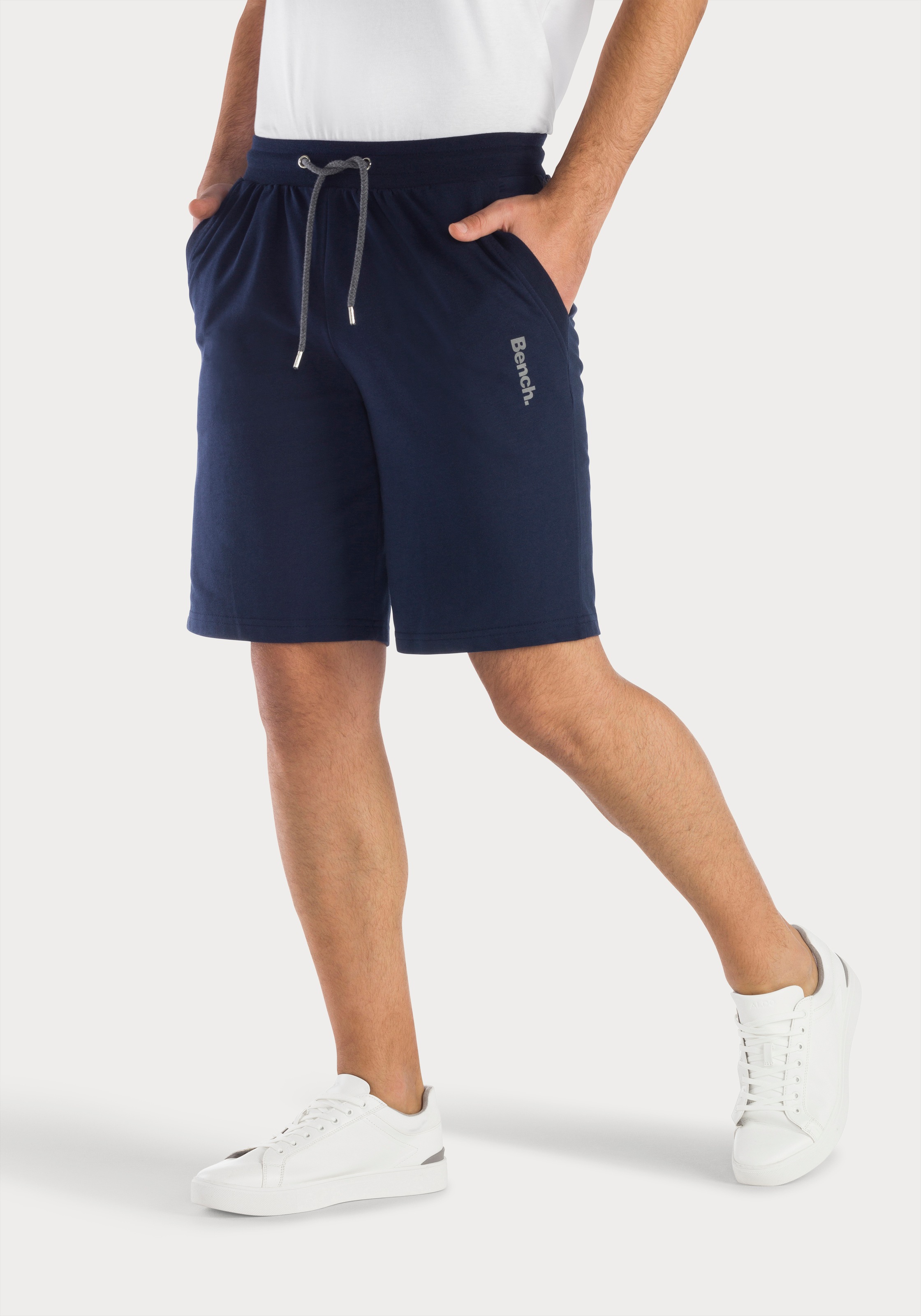Bench. Sweatshorts, mit seitlichen Taschen