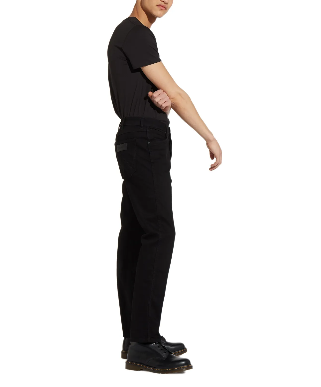 Wrangler Straight Leg Jeans Greensboro in Black