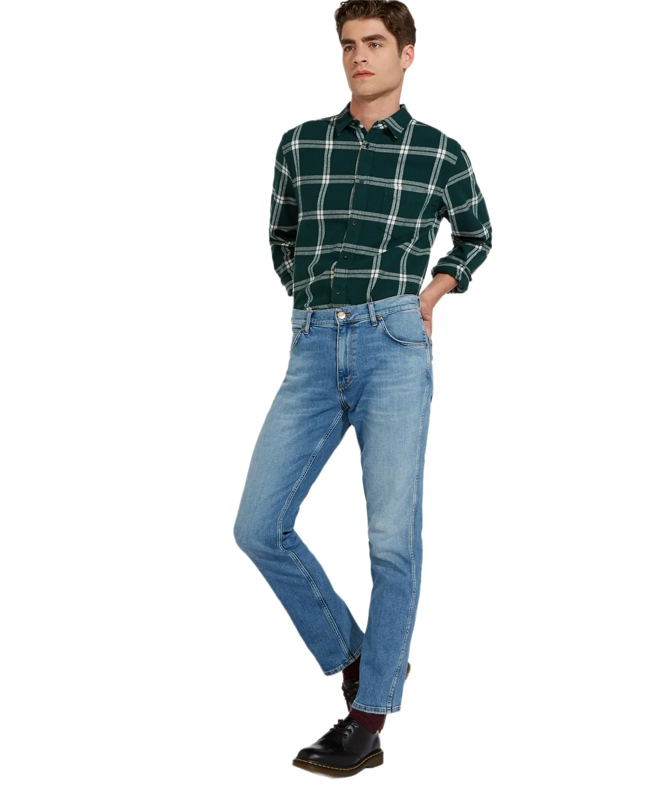 Wrangler Straight Jeans Greensboro in Mid Summer Blue