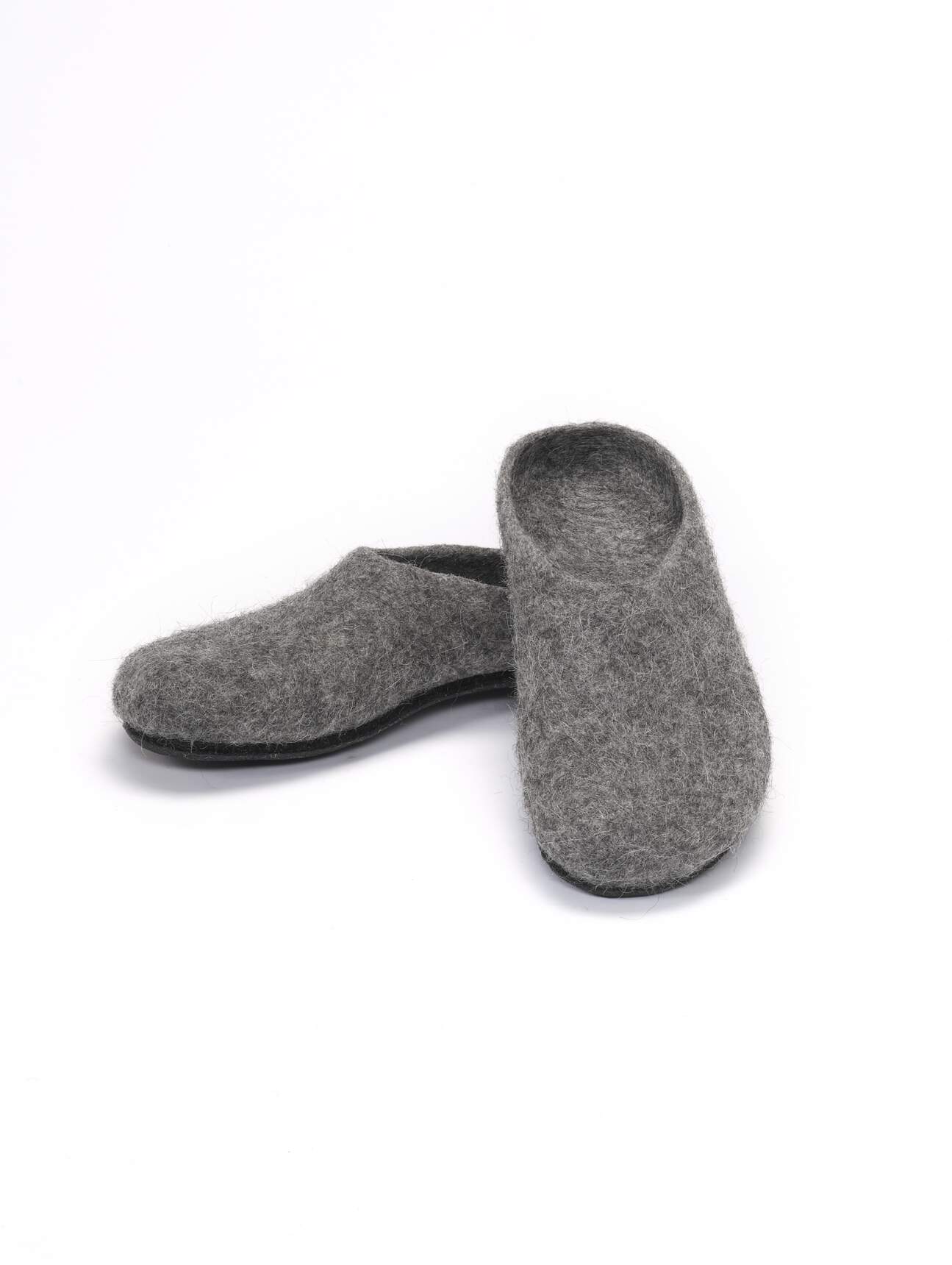 hessnatur Hausschuhe Hausschuh aus Tiroler Steinschaf-Schurwolle - grau Grösse44