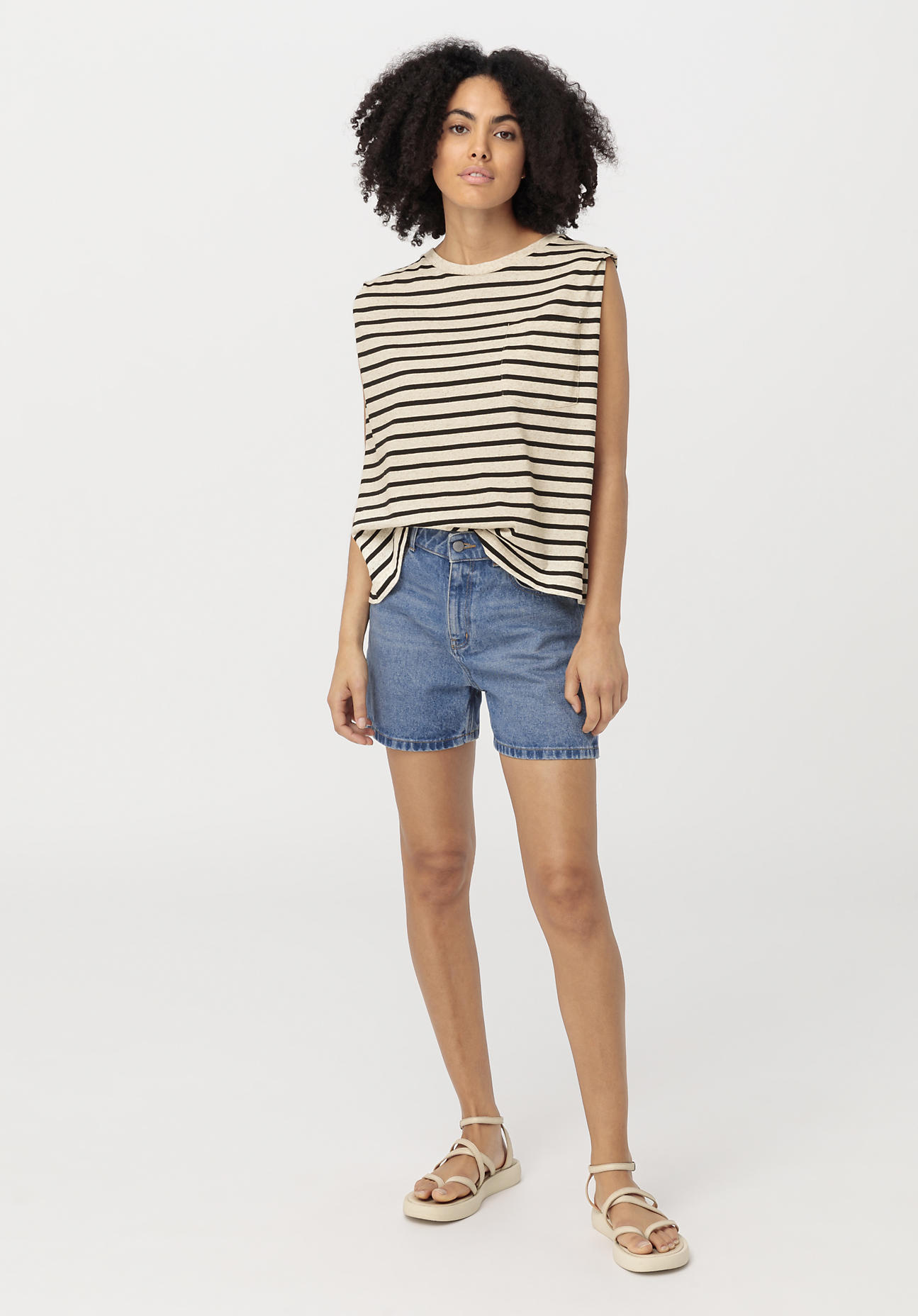 hessnatur Damen Ärmelloses Shirt aus Bio-Baumwolle mit Hanf - schwarz Grösse48