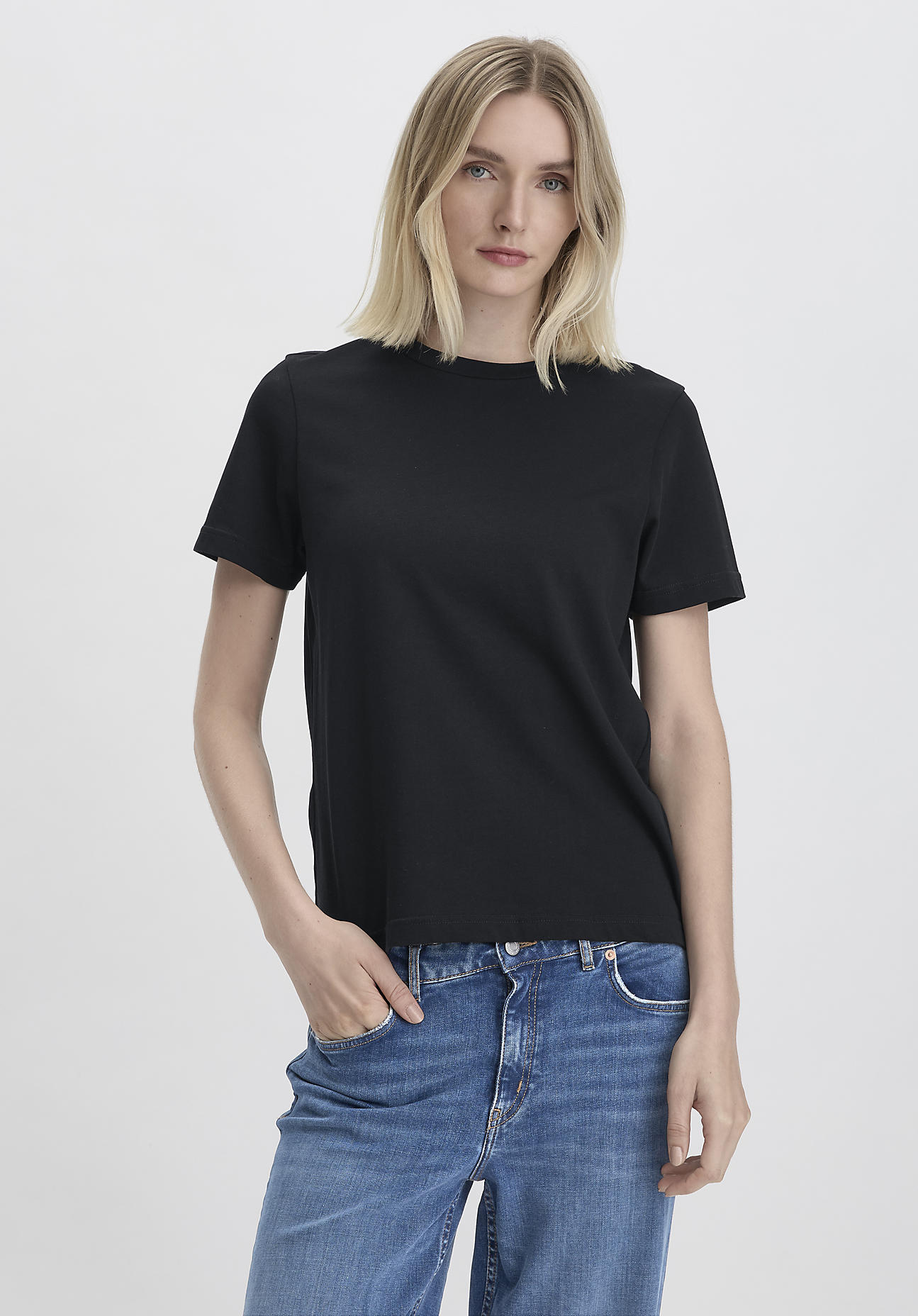 hessnatur Damen Heavy T-Shirt Regular aus Bio-Baumwolle - schwarz Grösse48