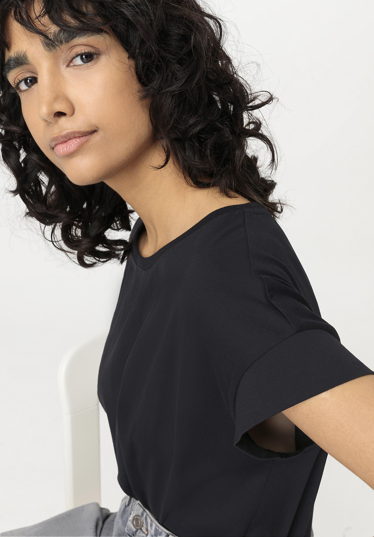 hessnatur Damen Shirt Relaxed aus Bio-Baumwolle - schwarz Grösse40