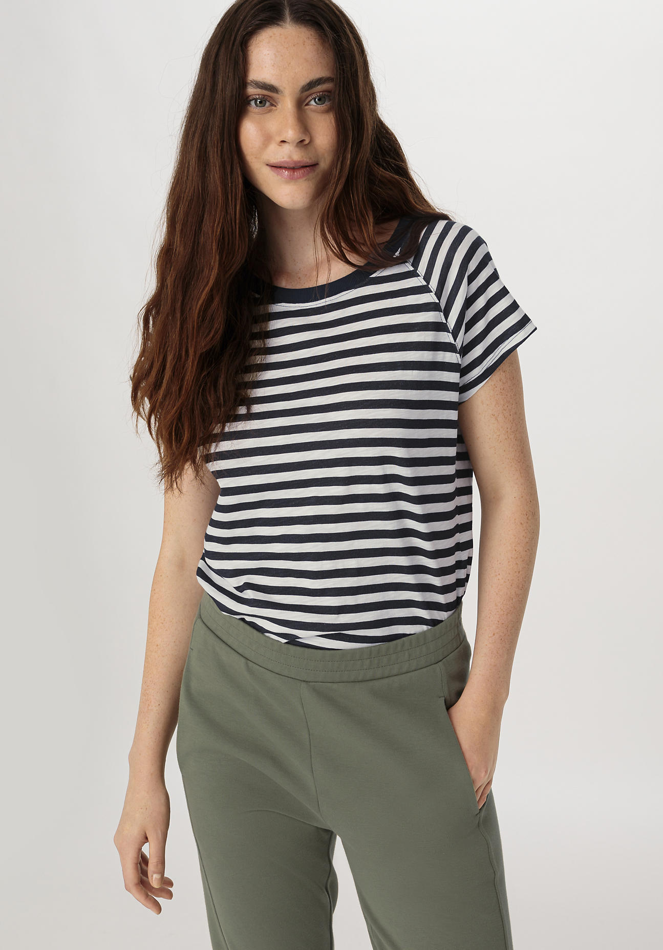 hessnatur Damen Slub Ringel-Shirt Regular aus Bio-Baumwolle - blau Grösse40