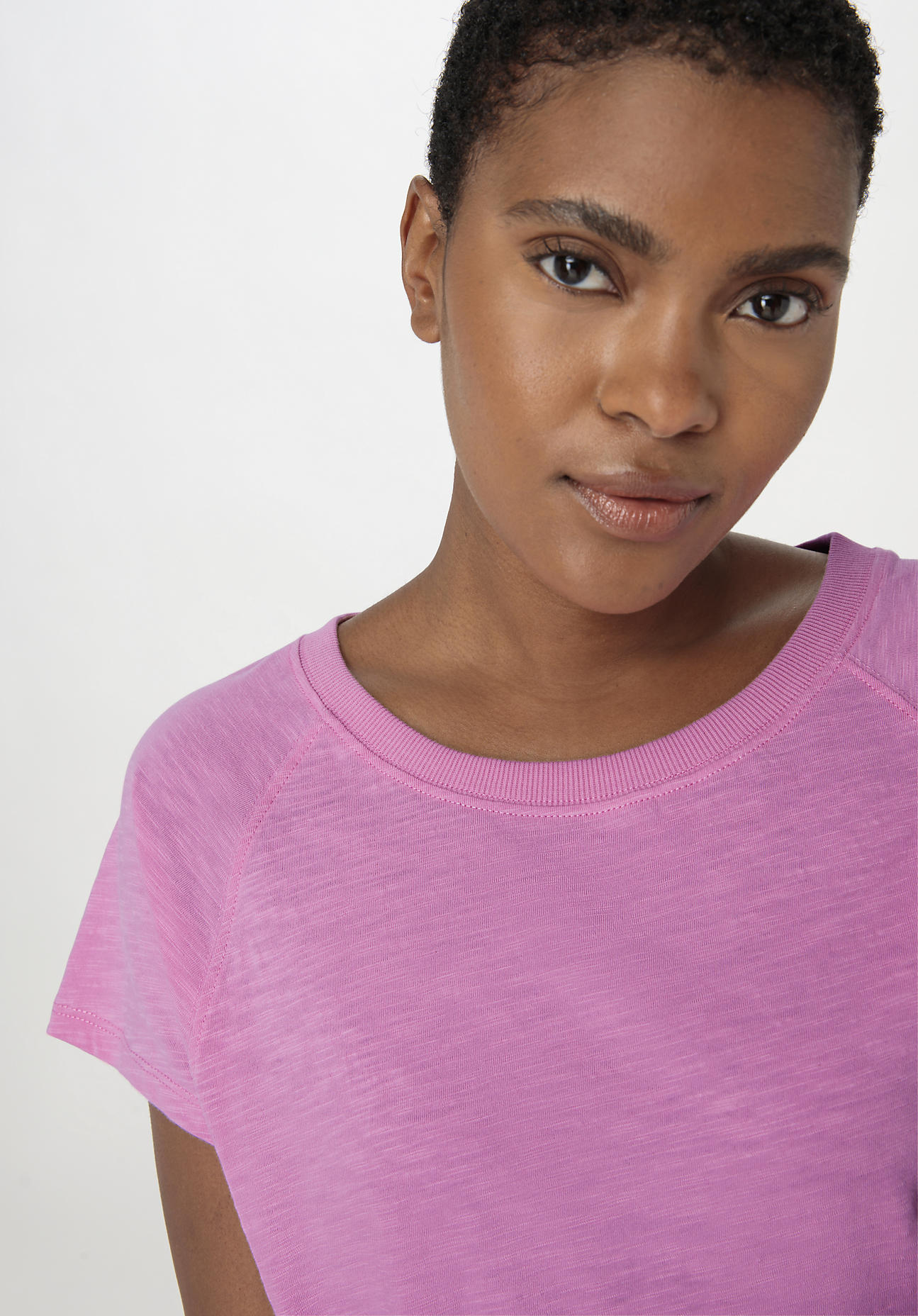 hessnatur Damen Slub Shirt Regular aus Bio-Baumwolle - rosa Grösse48
