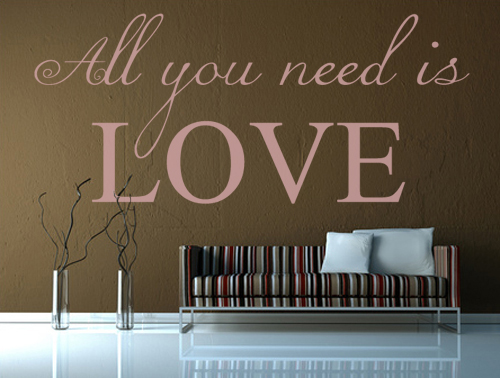 Wandtattoo Kinderzimmer 'All you need is Love ....'