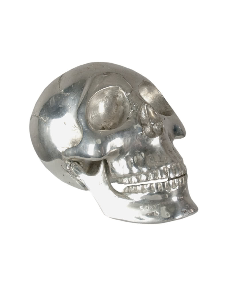 Deko Totenkopf Metall silber Totenschädel als Gothic-Deko
