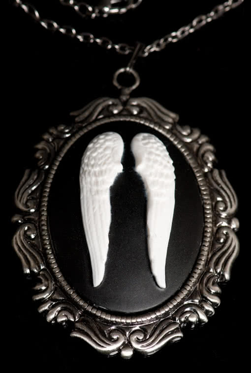 Kamee Halskette Engelsflügel -Gothic Cameo-Brosche
